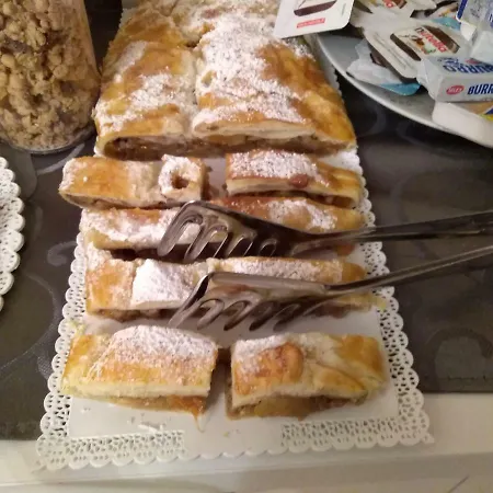 Casa Belluno 住宿加早餐酒店 3*