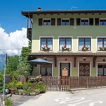 Casa Belluno לינה וארוחת בוקר מל