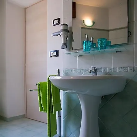 Casa Belluno 3* מל
